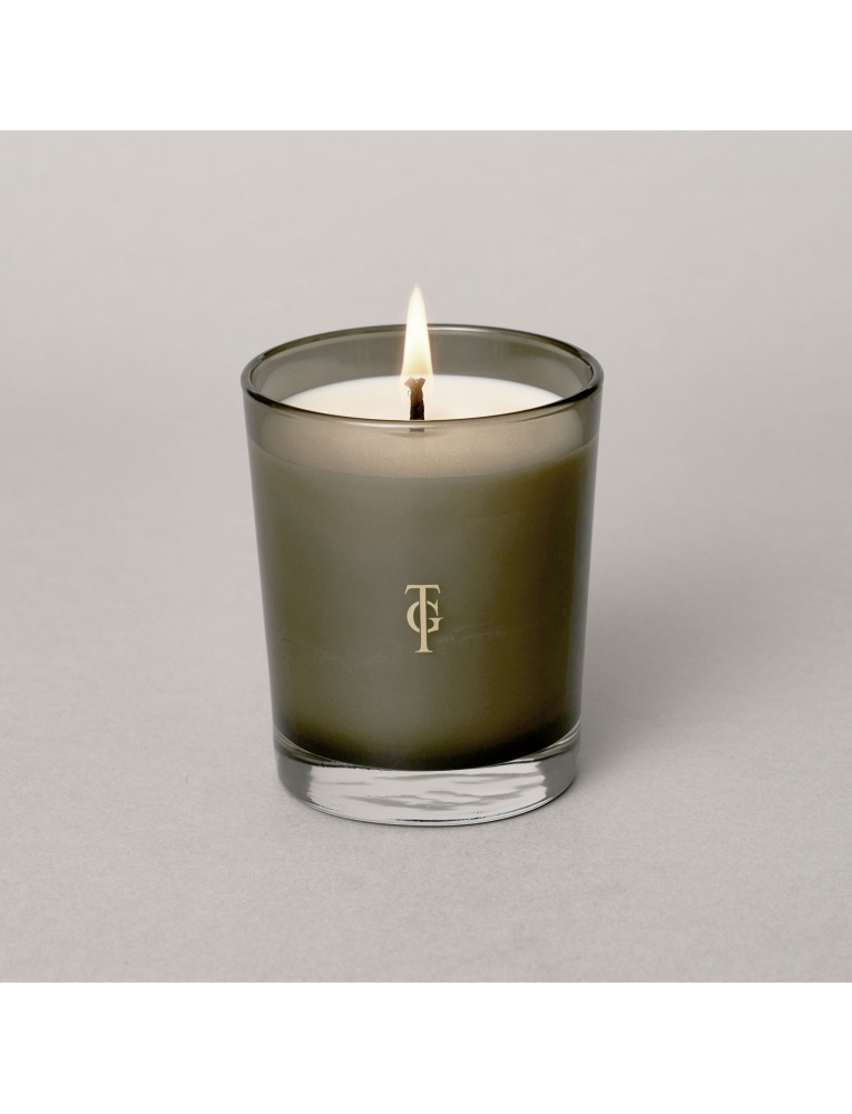 Aromatinė žvakė True Grace BLACK LILY Nr.51 Aromatinė žvakė True Grace BLACK LILY Nr.51